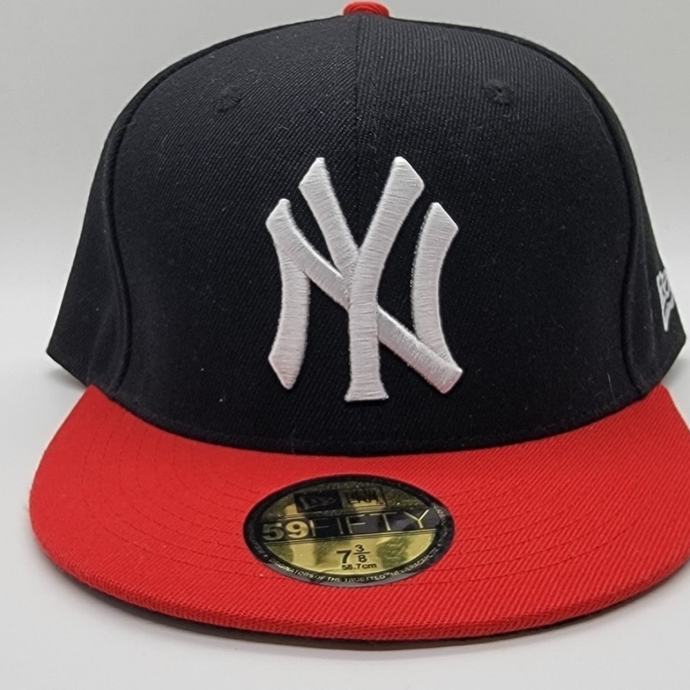 NEW ERA MLB NEW YORK YANKEES NY 59FIFTY FITTED CAP ALTERNATE COLORWAY Hat
